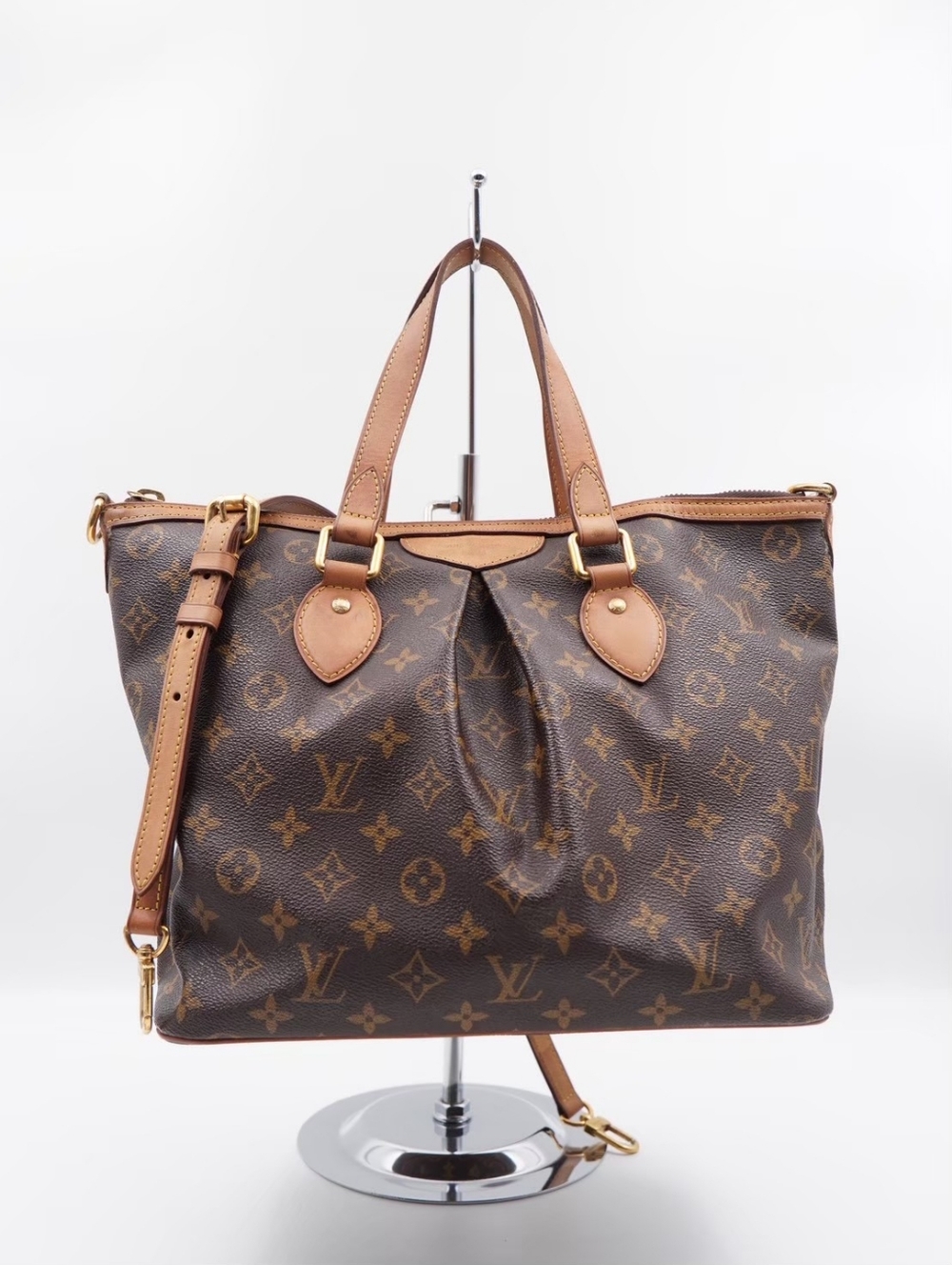 CD42 💗 Louis Vuitton Monogram Palermo